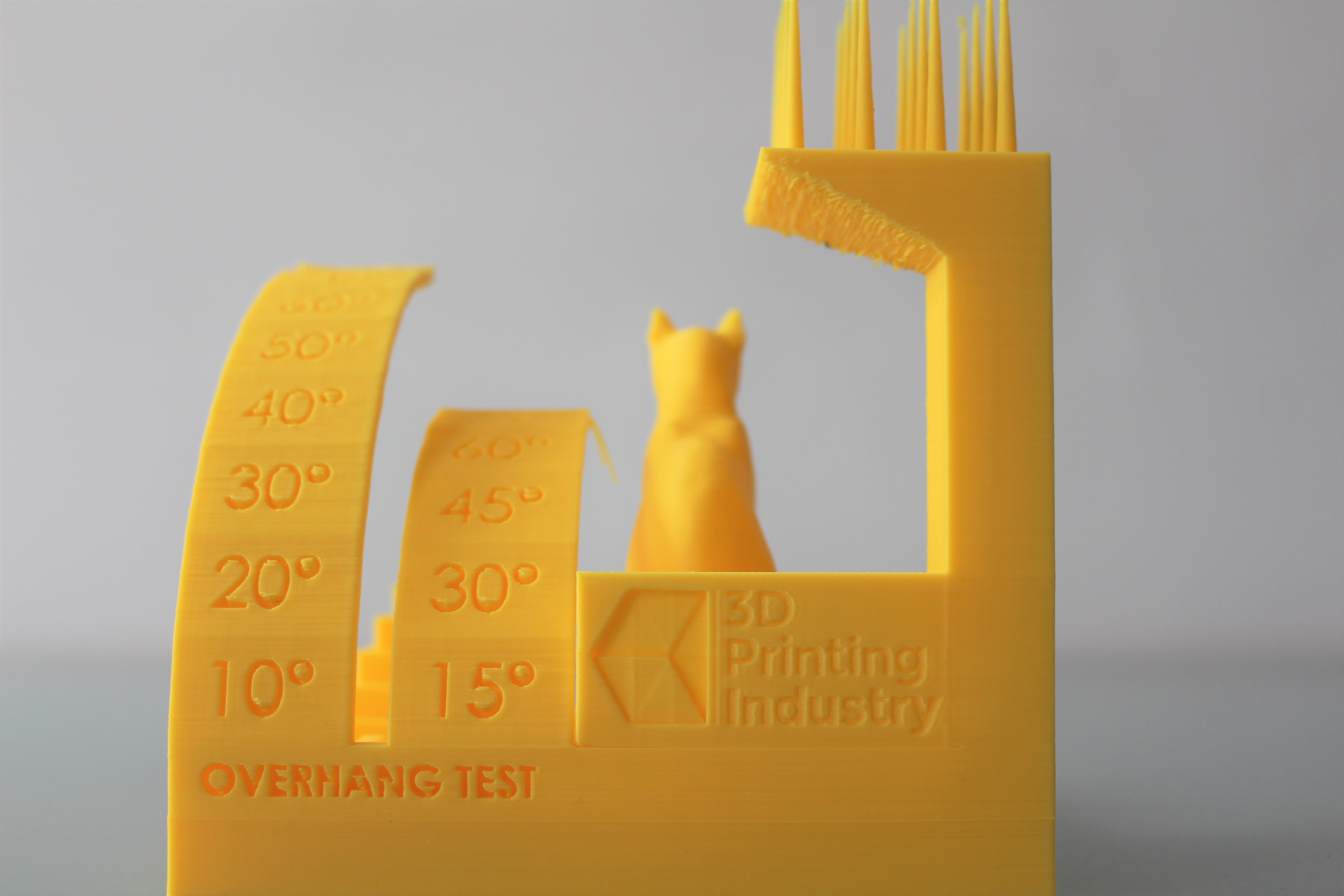 The overhang and retraction test sections. Photo by 3D Printing Industry.