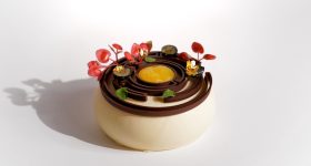 3D打印巧克力“迷宫蛋糕”。通过byFlow照片。