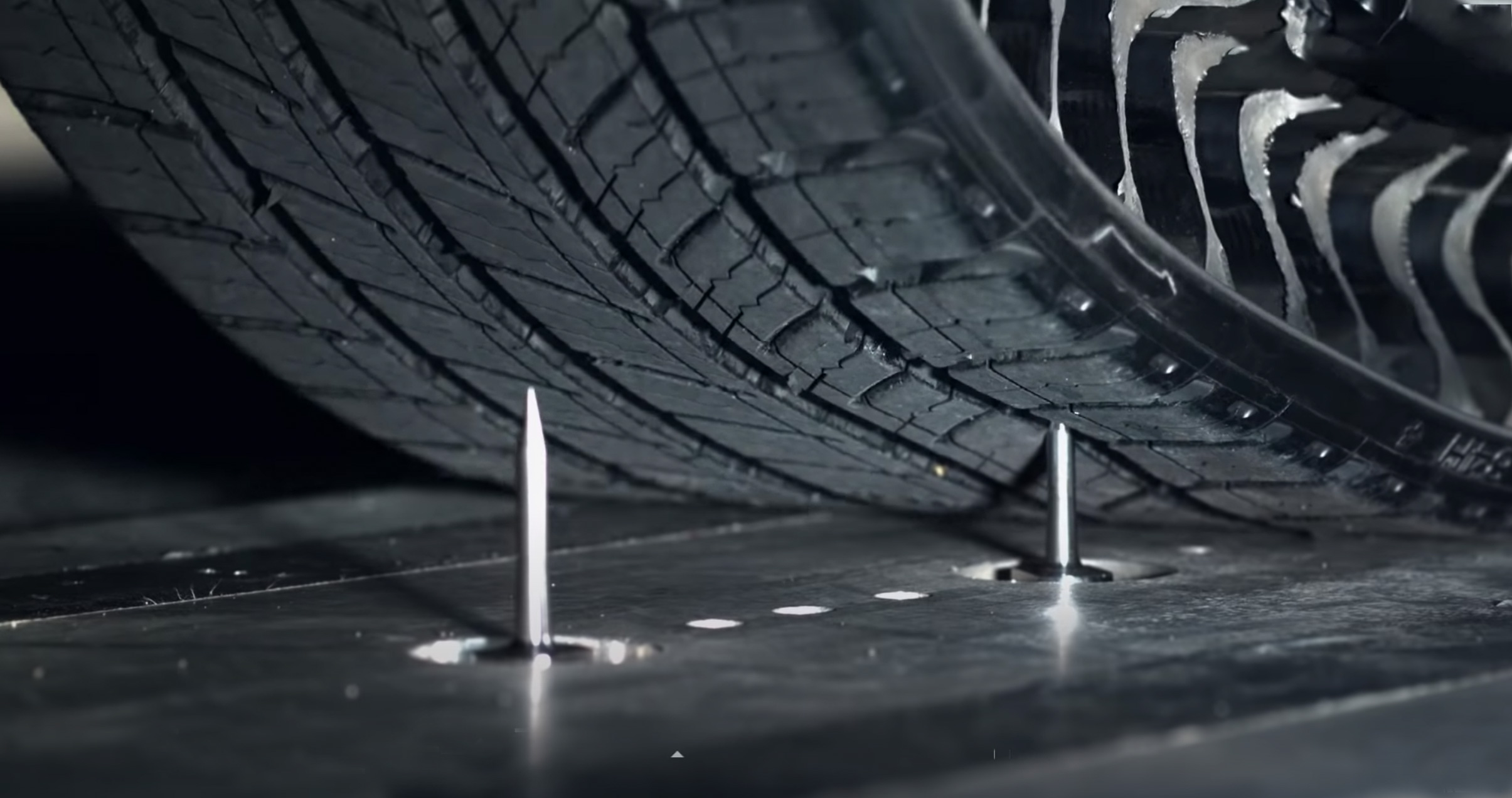 轮胎的胎面可以使用3D打印来“充电”。通过米其林的照片。