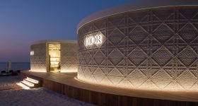 黄蜂在迪拜的Dior 3D印刷建筑物。