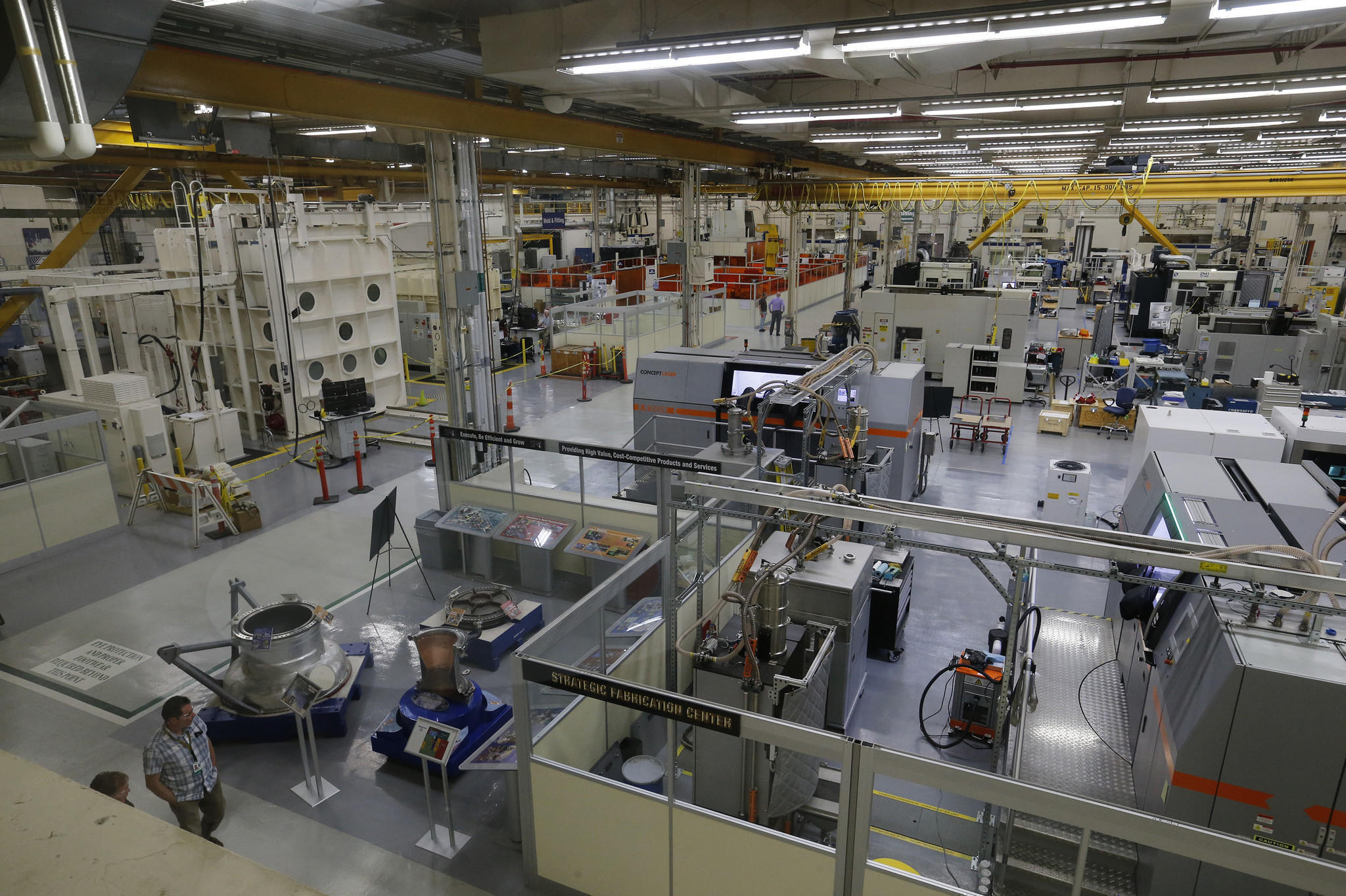 Aerojet Rocketdyne's manufacturing facility in California. Photo via Allen J. Schaben/Los Angeles Times.