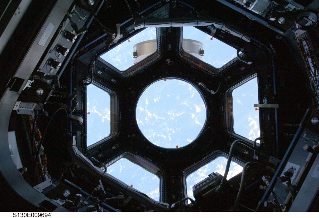 国际空间站的冲天炉。通过NASA/太空飞行的照片