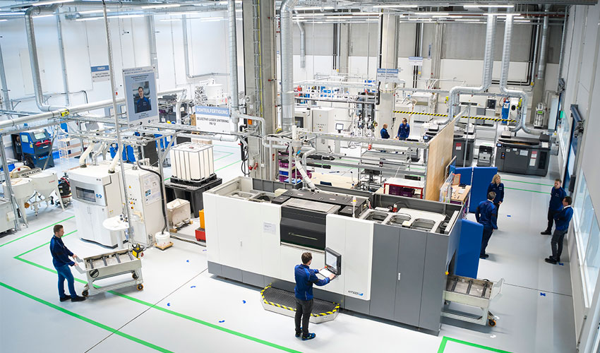 宝马的新增材制造业校雷电竞充值园将容纳汽车公司全球3D打印能力的50％。通过宝马小组的照片。