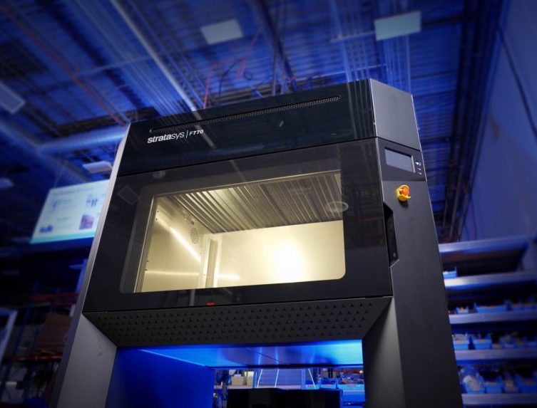 Stratasys公司F770 3D printer installed at Sub-Zero. Photo via Stratasys.