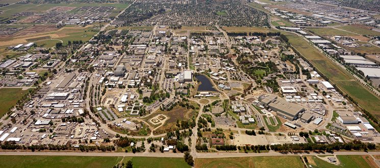 加州利弗莫尔的LLNL校园。通过LLNL的照片。