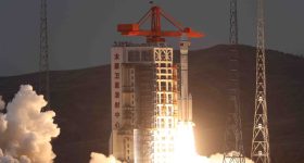 3月6日的长期运输车火箭从台湾卫星发射中心起飞。张大哥摄影。